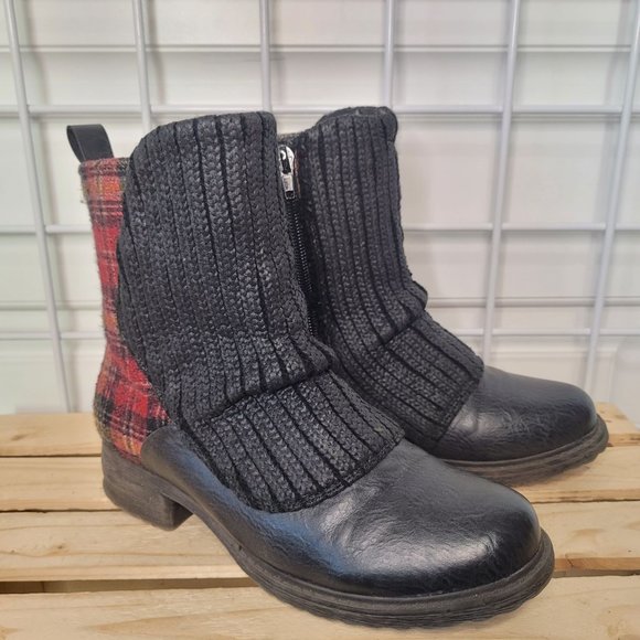 Muk Luks Adalee Ankle Boots - Picture 1 of 11